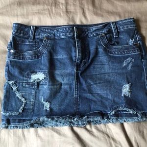 London Fog Denim mini skirt
